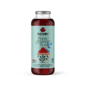 Glasflasche Wellness Granatapfel-Eistee mit Geranienblüten und Granatapfelsaft